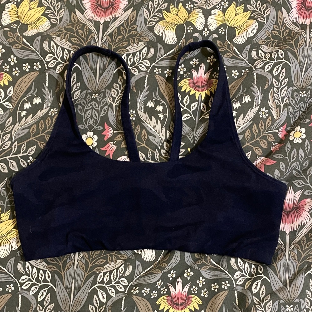 Vuori camo/black print Double-Strap Scoop Sports Bra